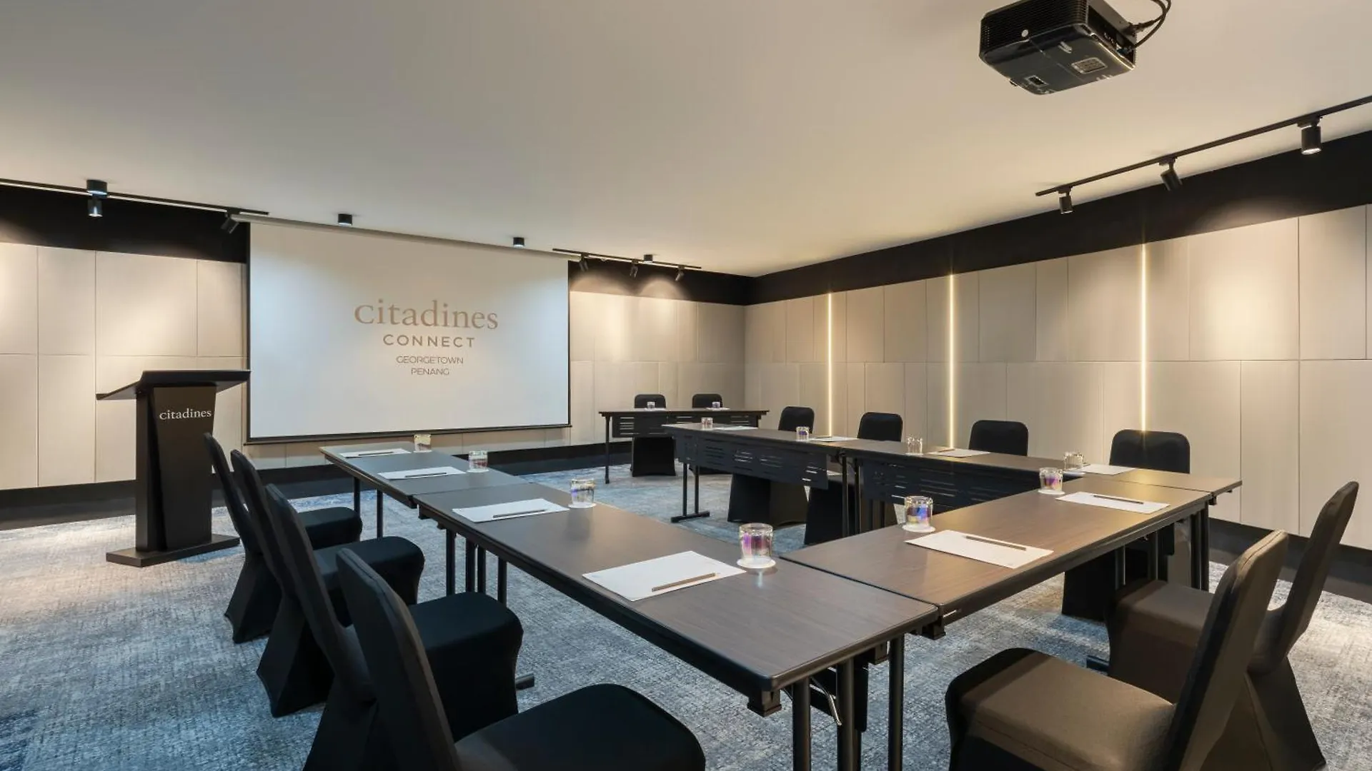 Отель Citadines Connect Georgetown Penang Джорджтаун